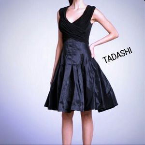 👗🌸TADASHI beautiful black dress ❤️